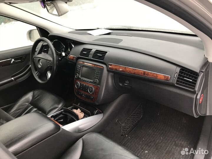 В разборе mercedes W251 long люк OM642 кпп 722.902