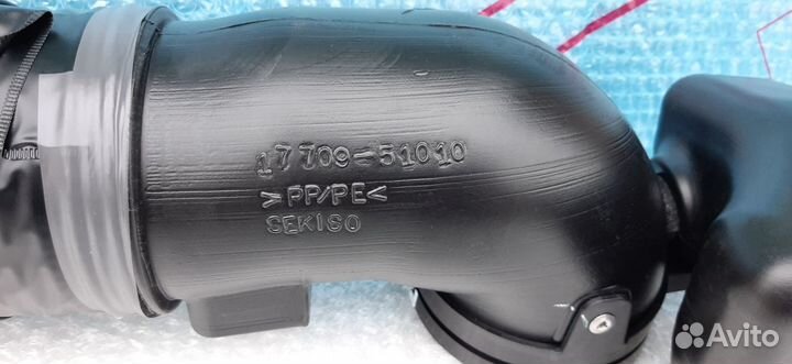 Патрубок воздушного фильтра Toyota 200