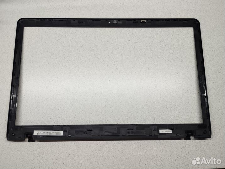 Рамка матрицы для Samsung NP355E7C
