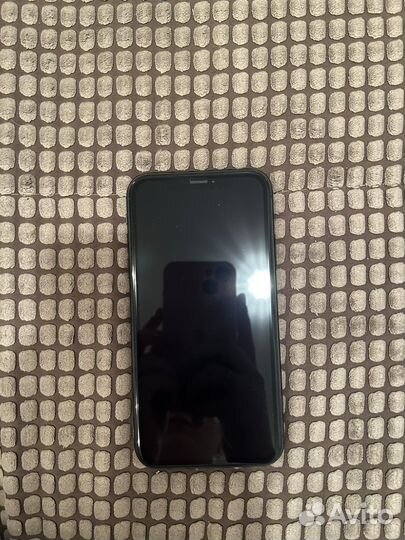 Телефон iPhone xr