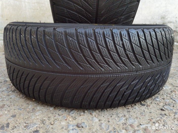 Michelin Pilot Alpin 5 215/50 R18 92V