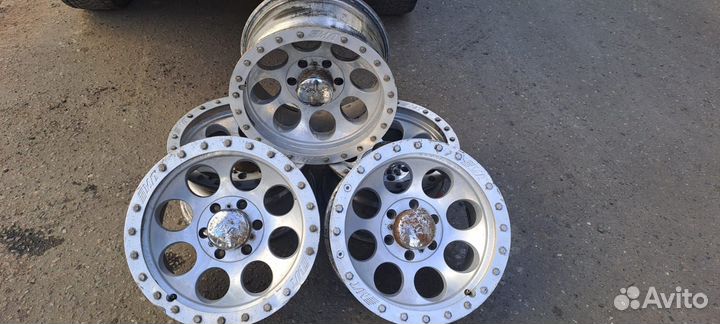 5 дисков Mickey Thompson classic 17x9 ET-12