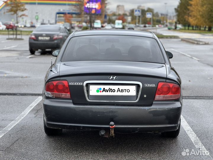 Hyundai Sonata 2.0 МТ, 2005, 240 000 км