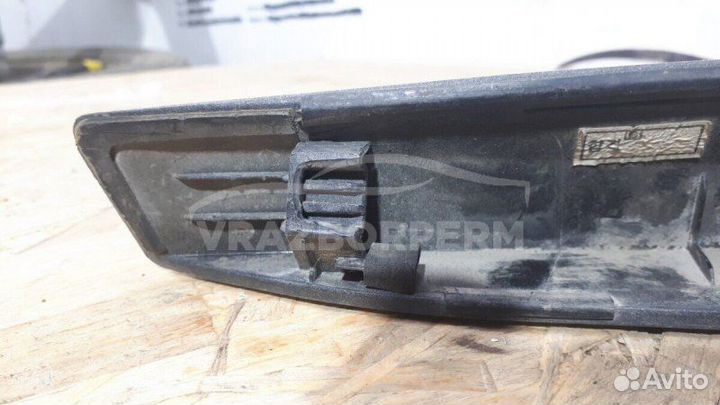 Накладка крышки багажника задняя Hyundai Solaris