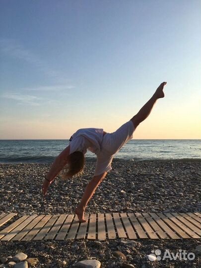 Тренер по растяжке, гимнастике