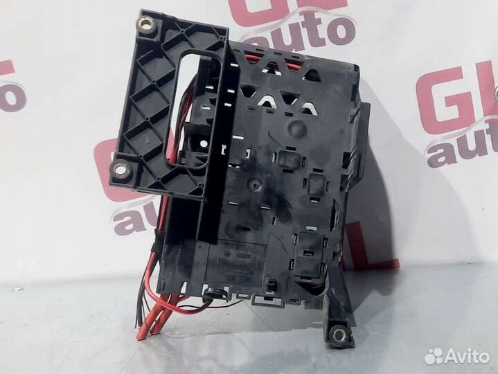 Блок предохранителей силовой VW Touareg