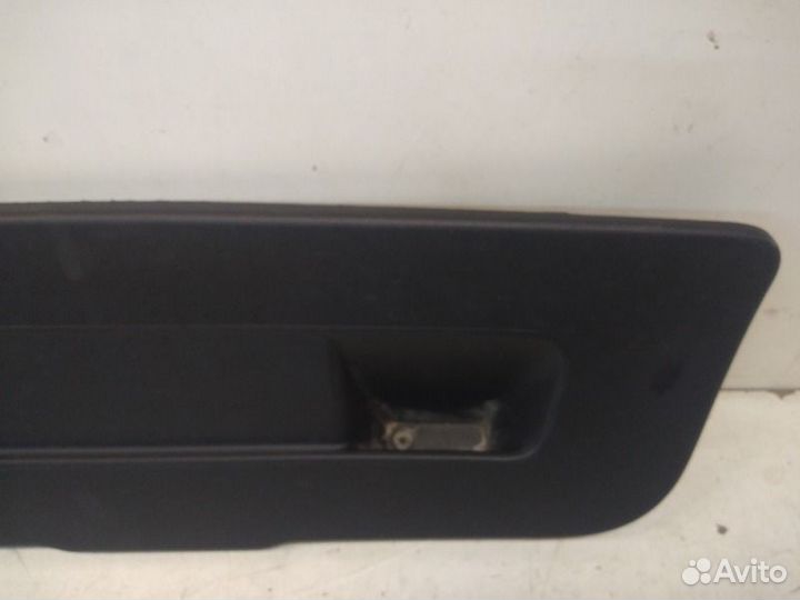 Обшивка крышки багажника задняя Volkswagen Polo 5
