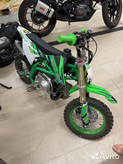 Продаю детский мотоцикл Motoland CRF 10