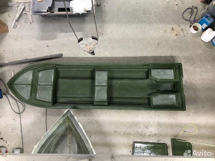 Лодка нерегистрат Omega М 50 верфь RB Астрахань