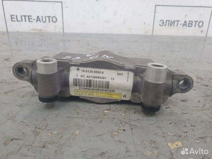 Пиропатрон капота Mercedes E-Class W212 2.1D 2012