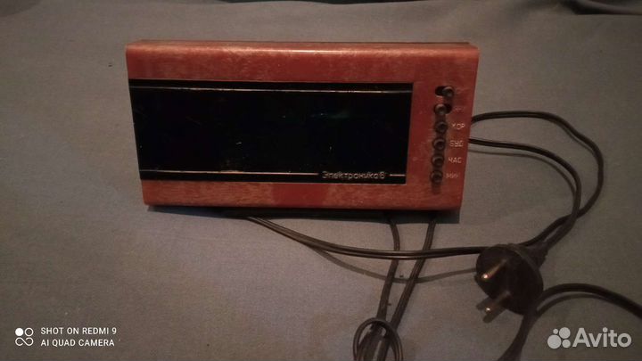 Часы будильник электроника СССР