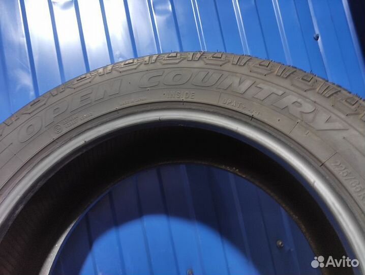 Toyo Open Country A/T 225/65 R17