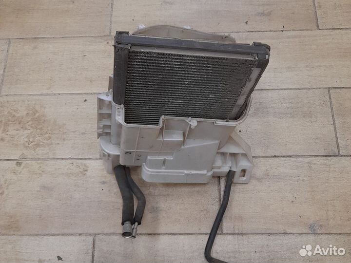 Корпус отопителя Mitsubishi Pajero 3