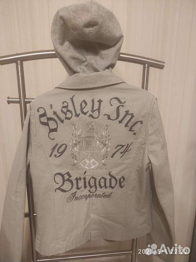 Ветровка sisley на 8 лет