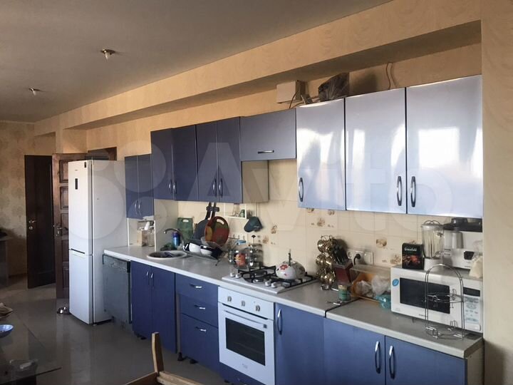 Комната 35 м² в > 9-к., 2/2 эт.