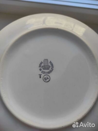 Тарелки и селедочница Чехословакия 17 см