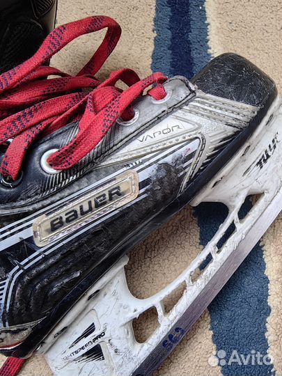 Хоккейные коньки bauer