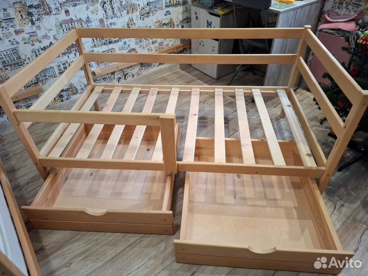 Детская кровать с ящиками бу