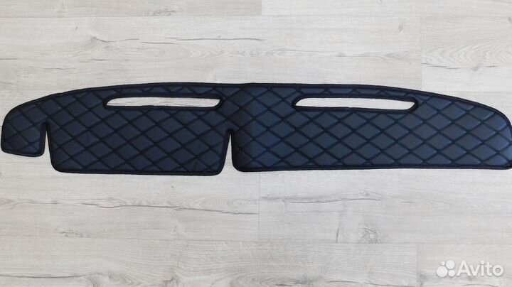 Накидка на панель ваз 2105