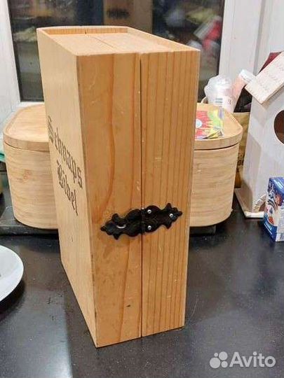 Деревянная шкатулка-книга из Германии