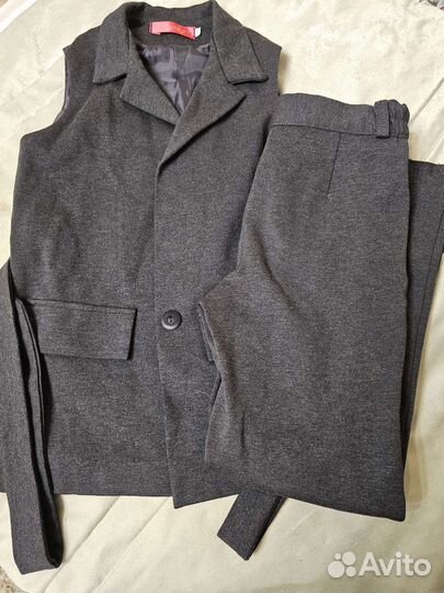 Костюм школьный на девочку