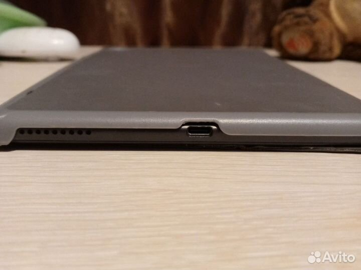 Планшет Lenovo m10 tab plus