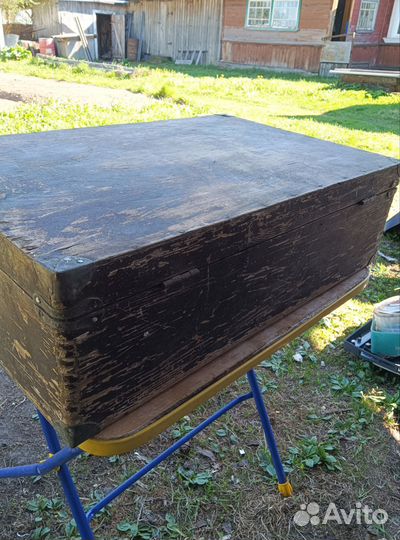 Чемодан деревянный старинный