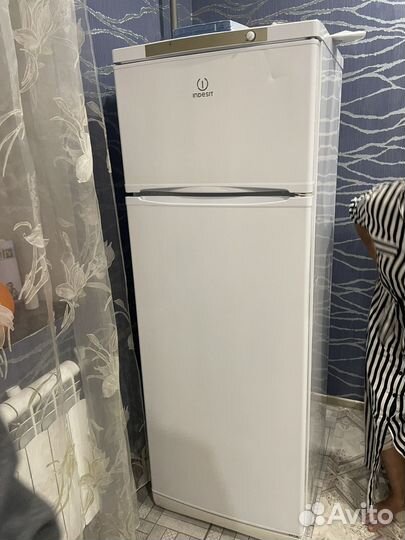 Холодильник indesit st 167.028