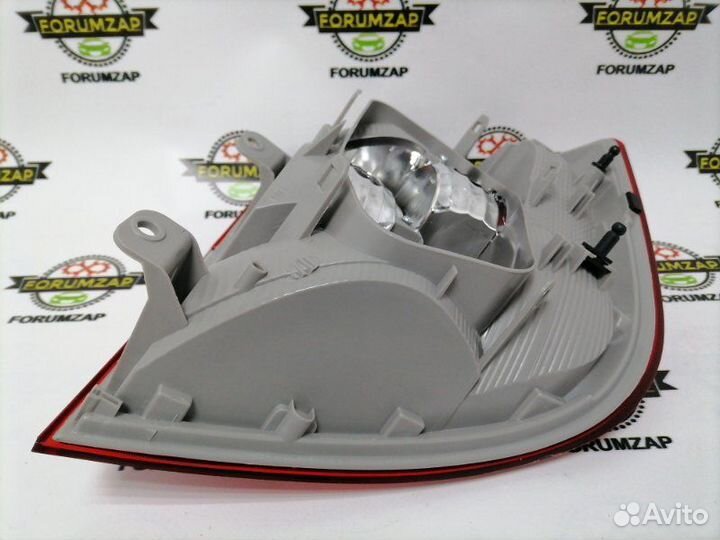 Фонарь задний левый Skoda Rapid 2012-2017