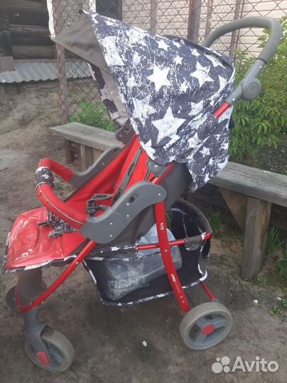 Прогулочная коляска