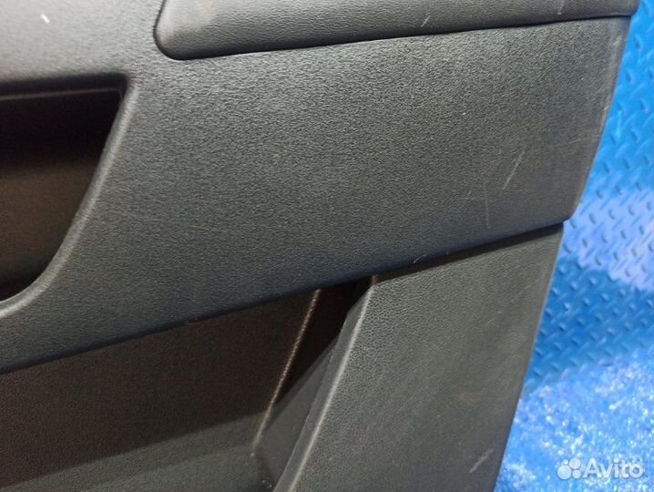 Дверная карта обшивка передняя правая Honda Pilot