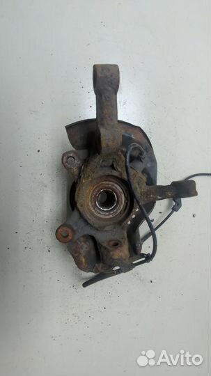 Ступица (кулак, цапфа) Toyota Yaris, 2004