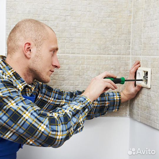 Услуги электрика. Замена розеток. Установка люстр