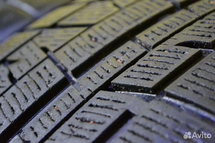 Yokohama Ice Guard IG50 215/55 R17