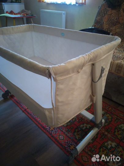 Приставная кроватка