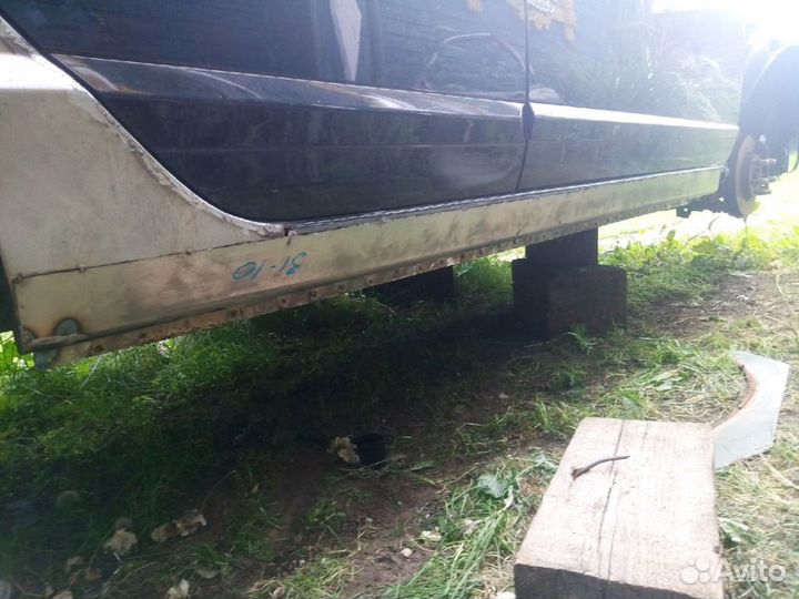 Ремонтный порог левый Chevrolet Tracker кузовной