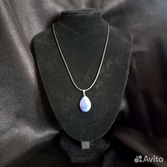 Камни натуральные на шнуре