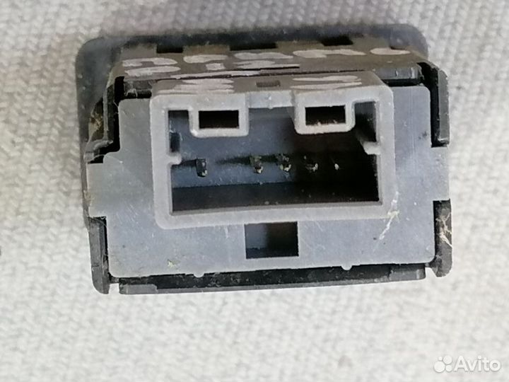 Кнопка блок. двери Nissan Primera 2003 P12