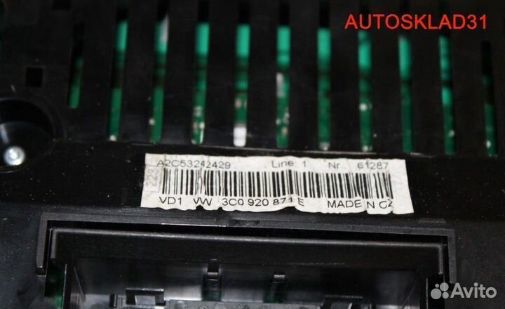 Приборная панель Volkswagen Passat B6 3C0920871E