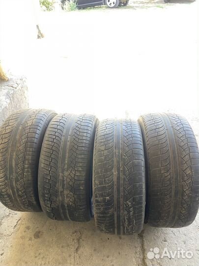 Michelin Latitude Diamaris 255/50 R19 и 285/45 R19 107W