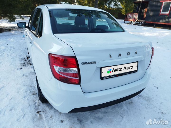 LADA Granta 1.6 МТ, 2023, 42 120 км