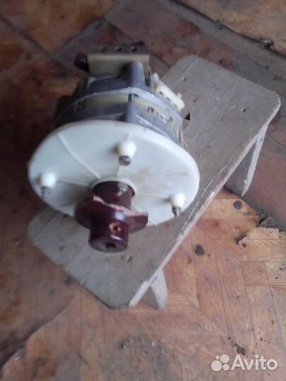 Двигатель от стиральной машины с помпой