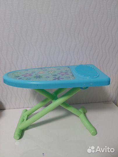 Гладильная доска и утюг детские