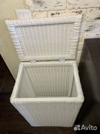 Корзина для белья из ротанга