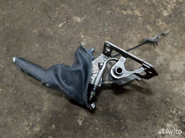 Рычаг ручного тормоза (ручника) Ford Focus 2 2