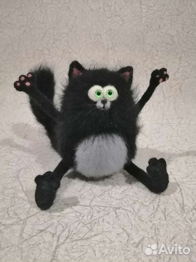 Вязаные игрушки Котёнок Шмяк и сырник