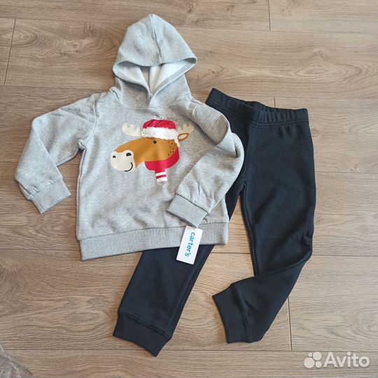 Костюм новый Carter's 4Т