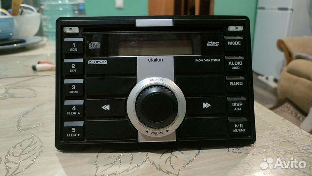 Музыкальный центр clarion