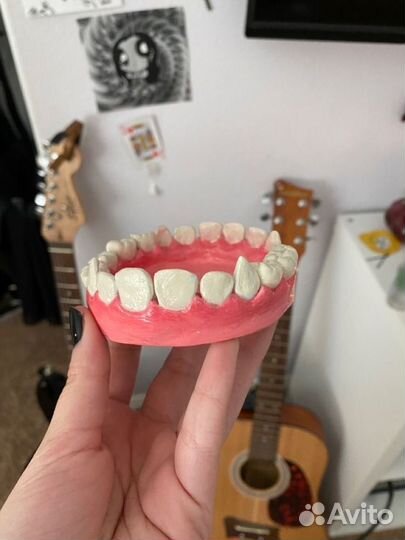 Подставки, подносы из гипса и глины