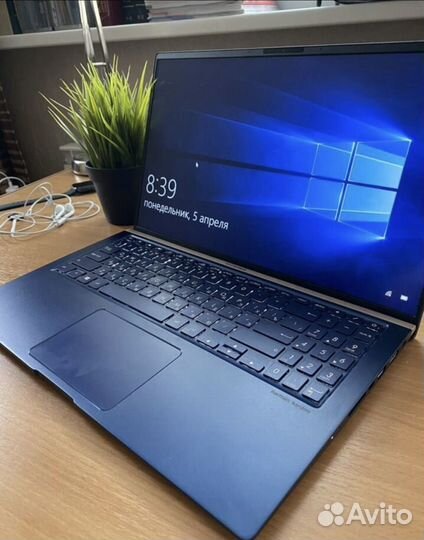 Ноутбук Asus ZenBook UX533FD